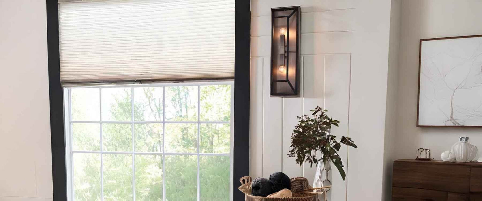 Wall Lights: Smart Dimming, Bulb Temps, and Placement Tips