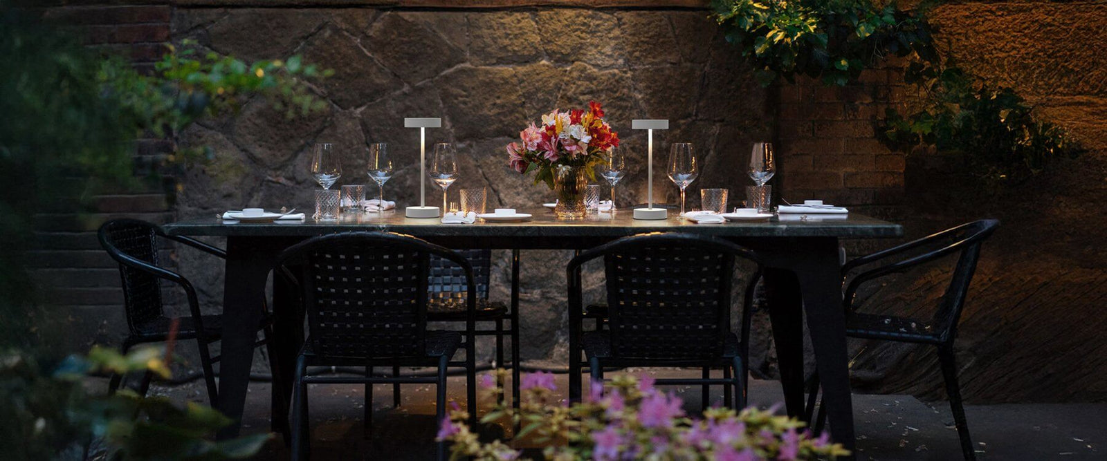 Metal, Brass or Rattan? Best Finishes for Outdoor Table Lamps