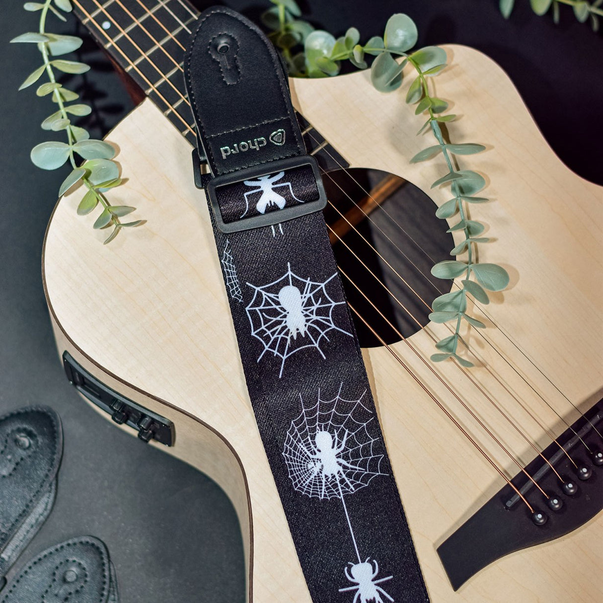 Chord STP-WSP1 White Spider Printed Guitar Strap