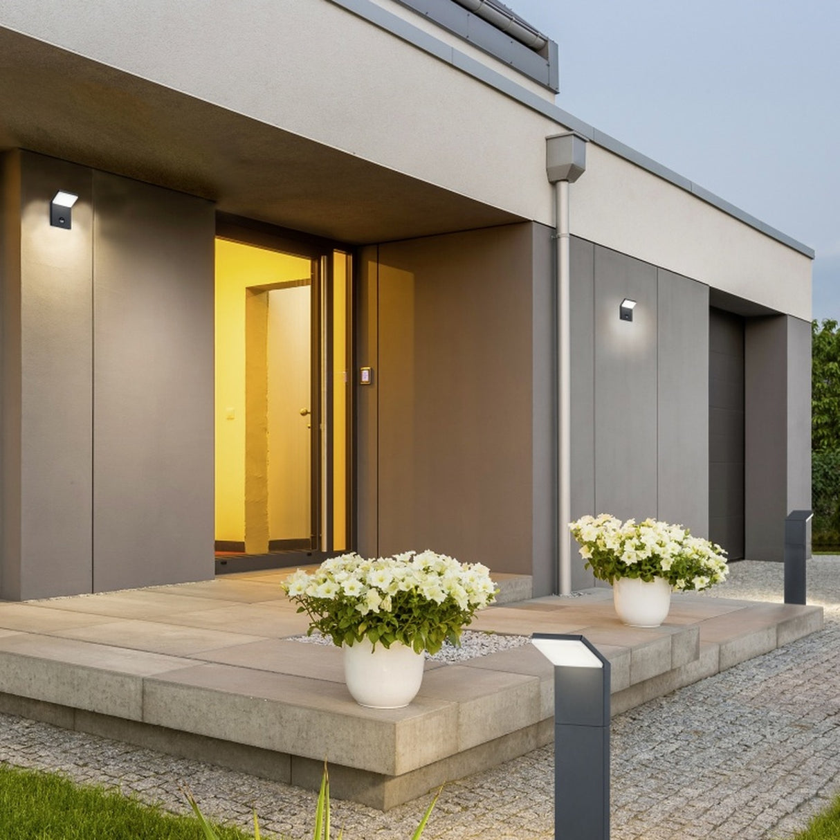 Pearl LED PIR Outdoor Wall Light – Anthracite