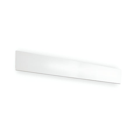 Introducing the Flara LED Wall Light 30W 3000K, measuring 75cm in length and finished in white. This minimalist lighting fixture features a sleek, rectangular design that is perfect for modern interiors. Its clean aesthetic combined with energy-efficient illumination makes it an ideal choice for contemporary spaces.
