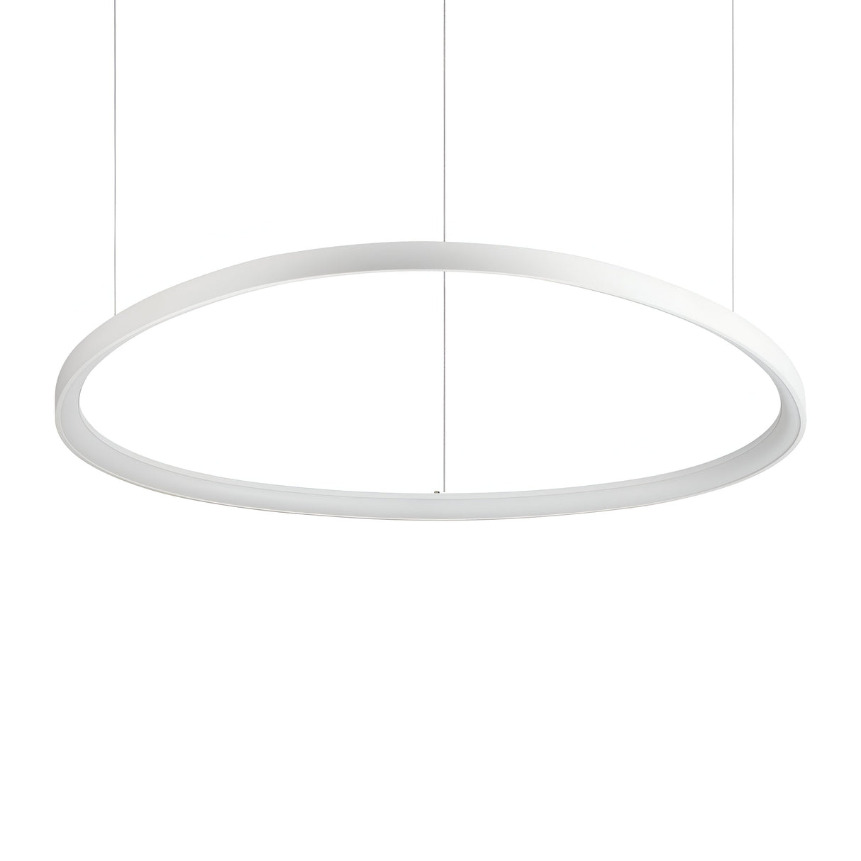 The Zephra LED Light Suspension 82W emits a soft, even glow with its 3000K color temperature and features a sleek, minimalist design. This circular white ceiling light fixture is suspended by two thin cables, making it an ideal choice for contemporary interiors. Its IP20 rating ensures both style and functionality within the 105cm structure.