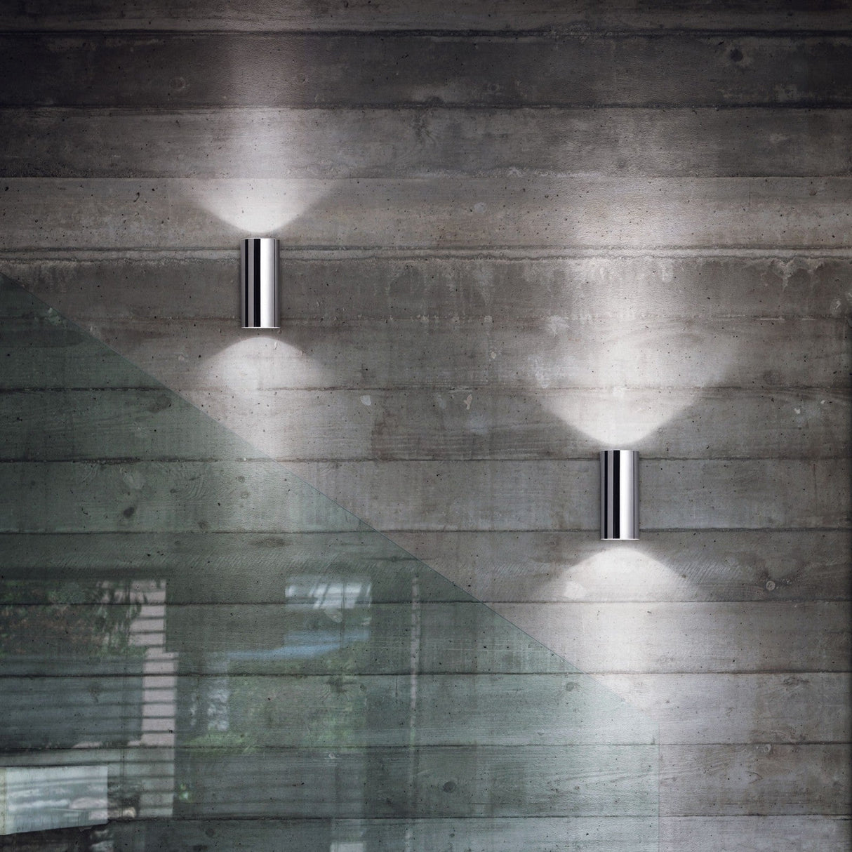 Look Round Wall Light 300mm - Brass in situ