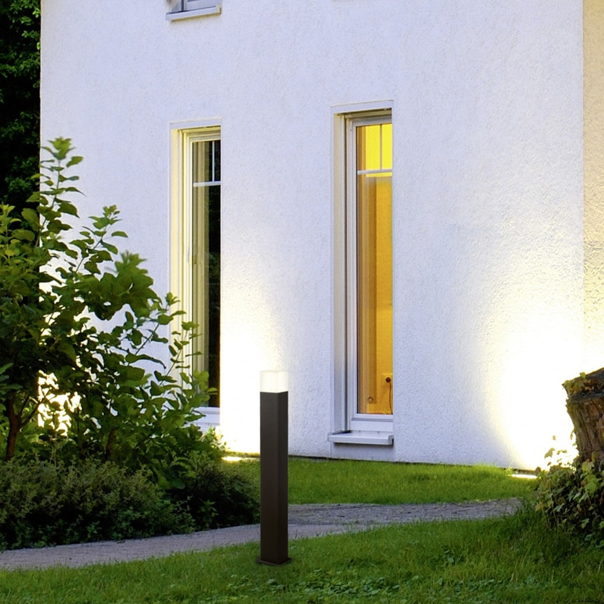 Hudson 80cm LED Outdoor Lamp Post – Anthracite
