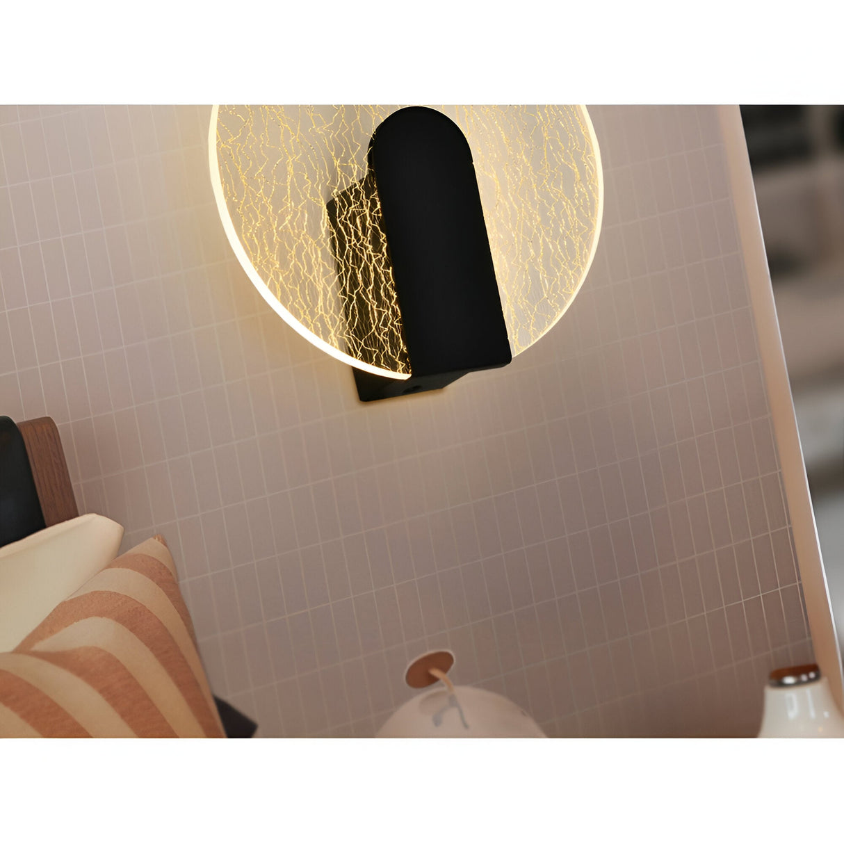 Auris Round LED Wall Light 5.5W 3000K - Matte Black/Transparent