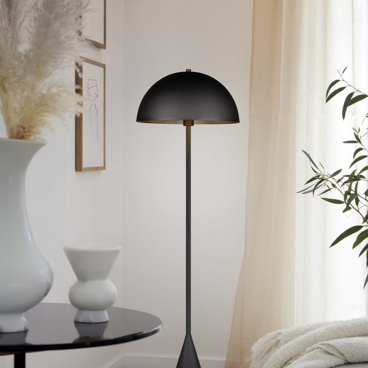 Alfie Floor Lamp – Matt Black