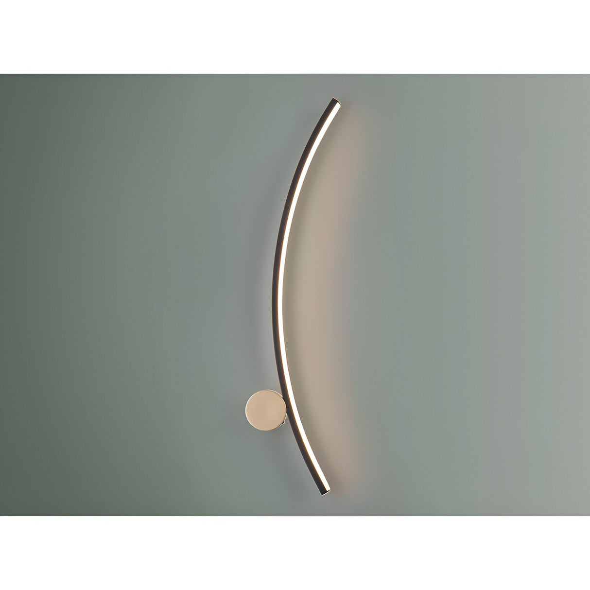 Smile LED Wall Light 8W 3000K - Black/Gold