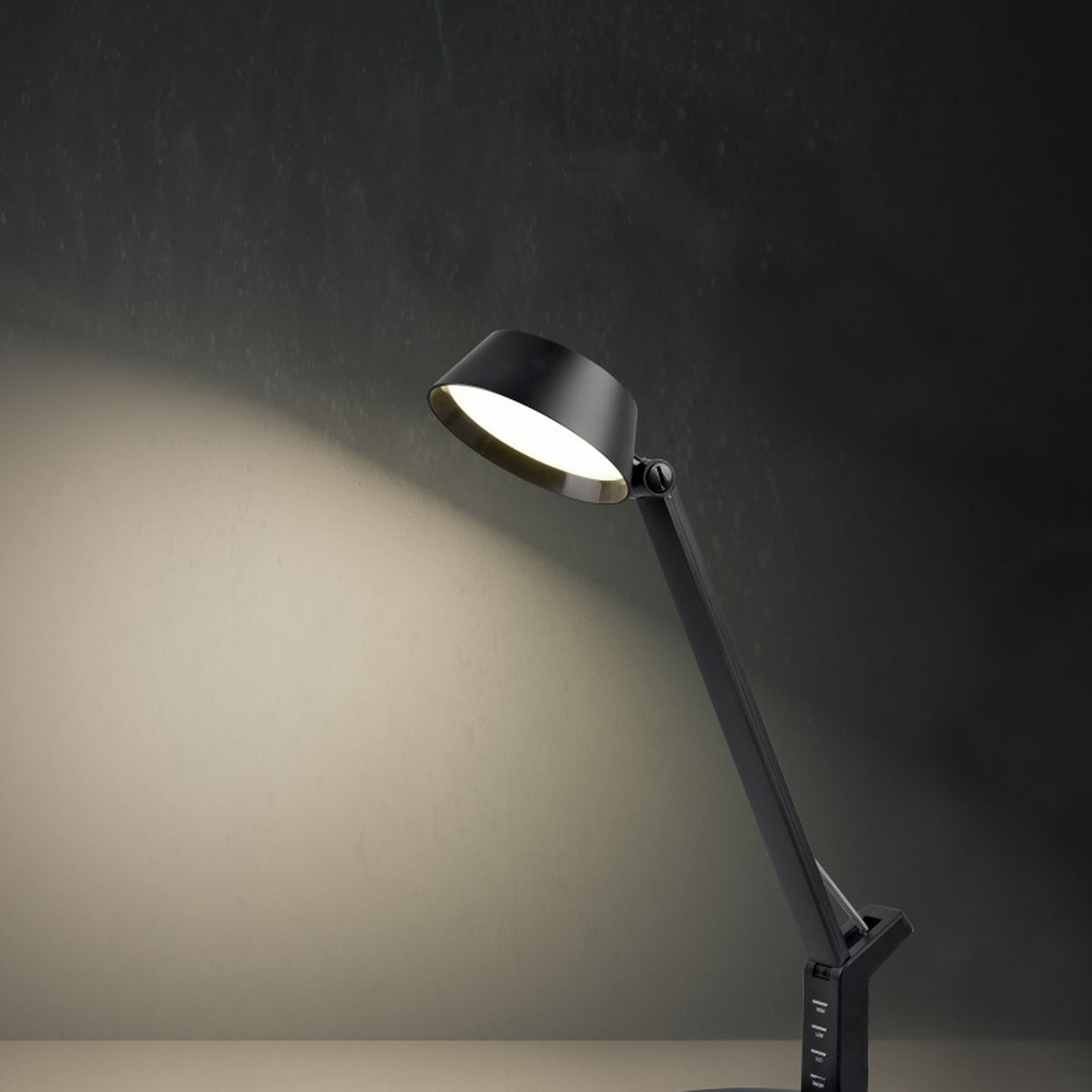 Ava LED USB Dome Table Lamp – Matt Black