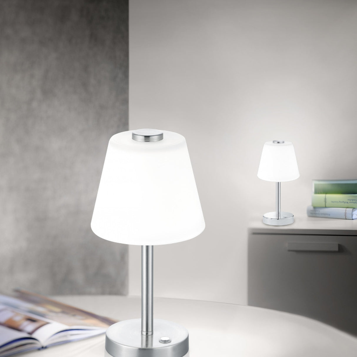 Emerald LED Glass Table Lamp – Satin Nickel