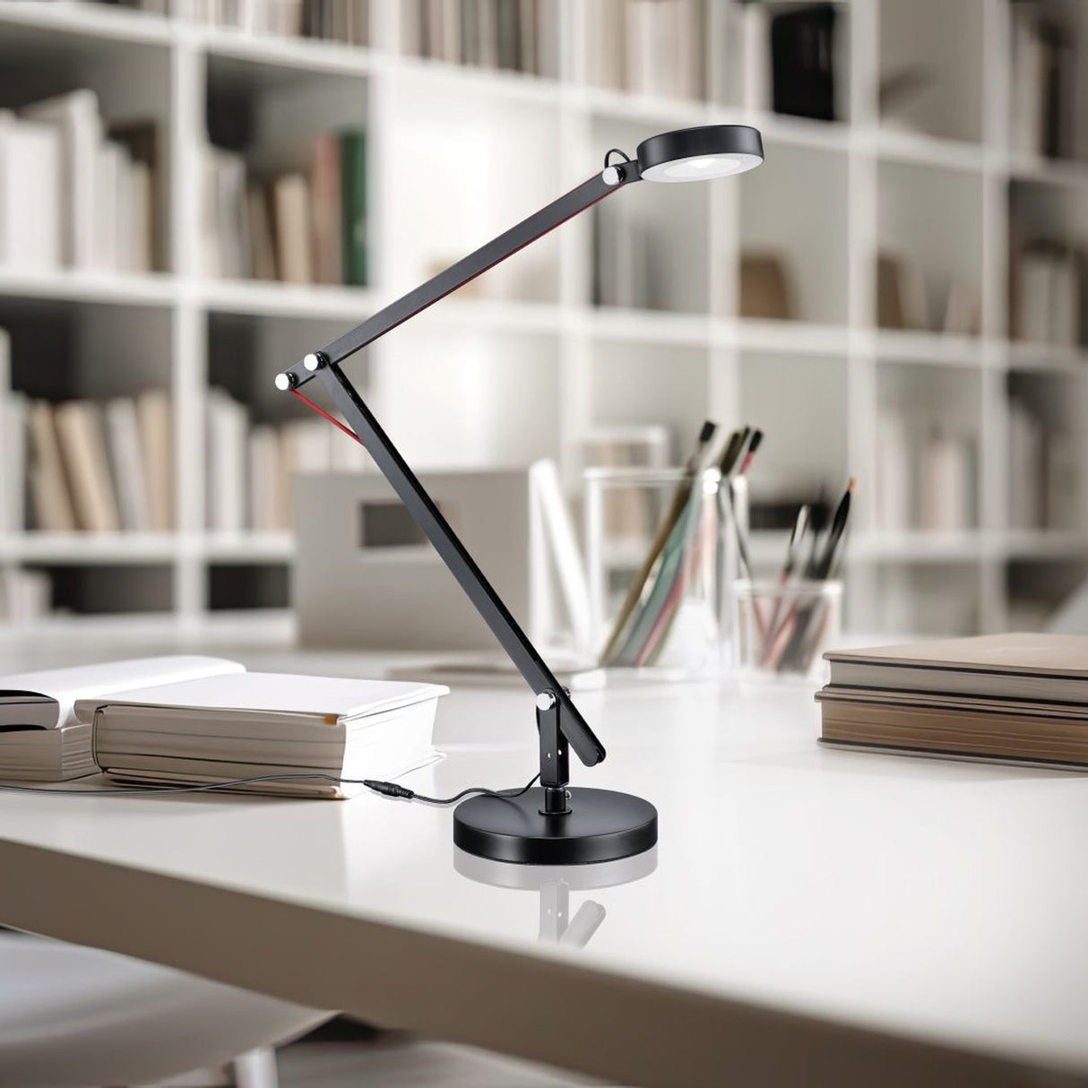 Amsterdam LED Table Lamp – Black