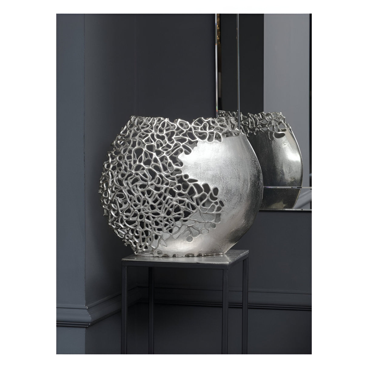 Apo Coral Aluminium Ellipse Vase - Silver