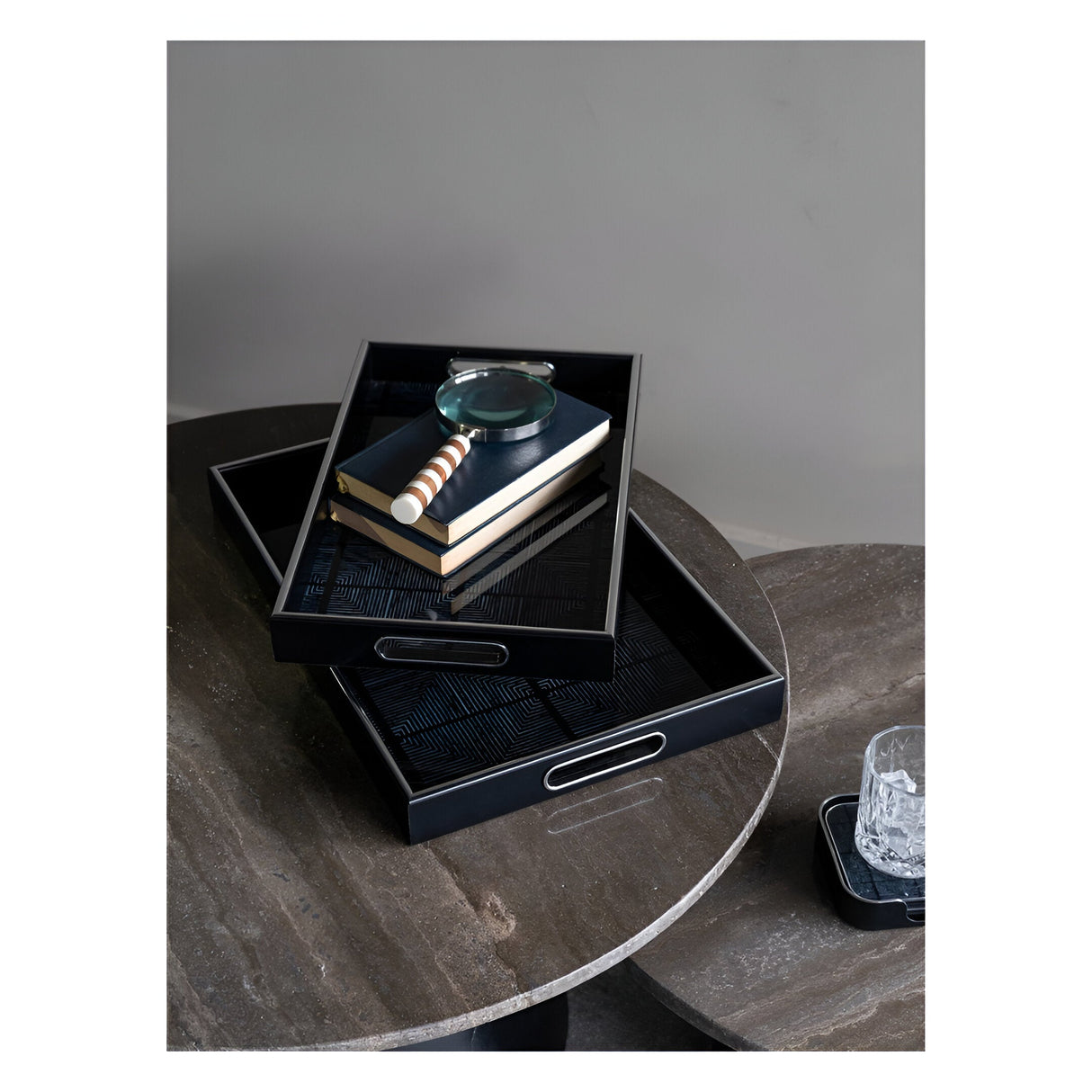 Squares Pattern Set of 2 Trays - Black & Silver