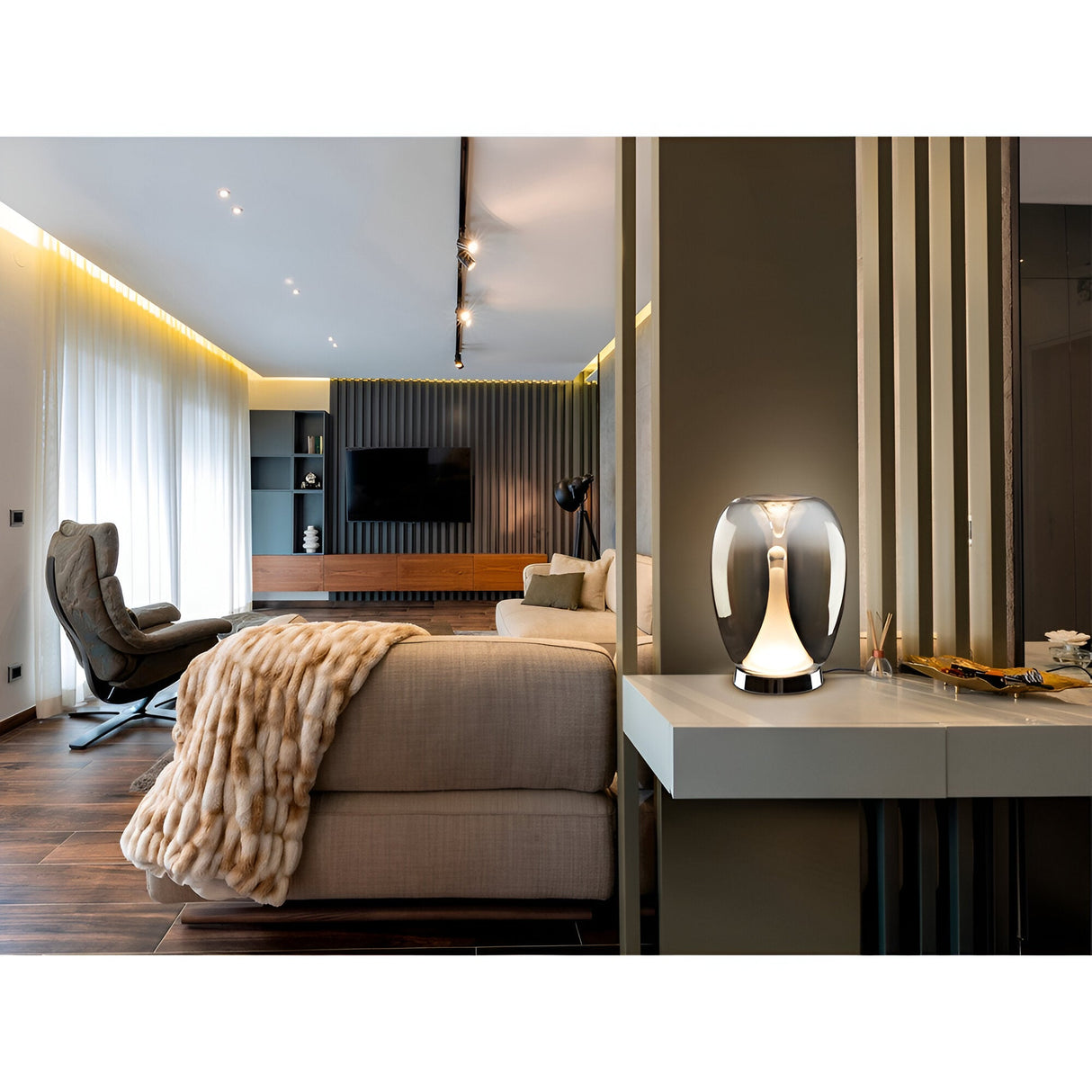 Suspiro LED Table Lamp 8.5W 3000W - Smoked Black