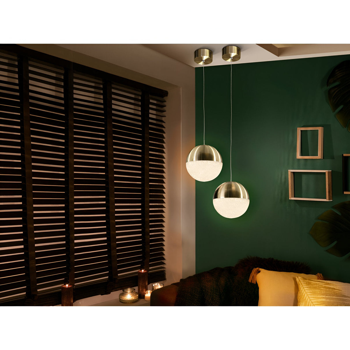 Sphere LED Pendant Light 9.6W 3000W - Brass