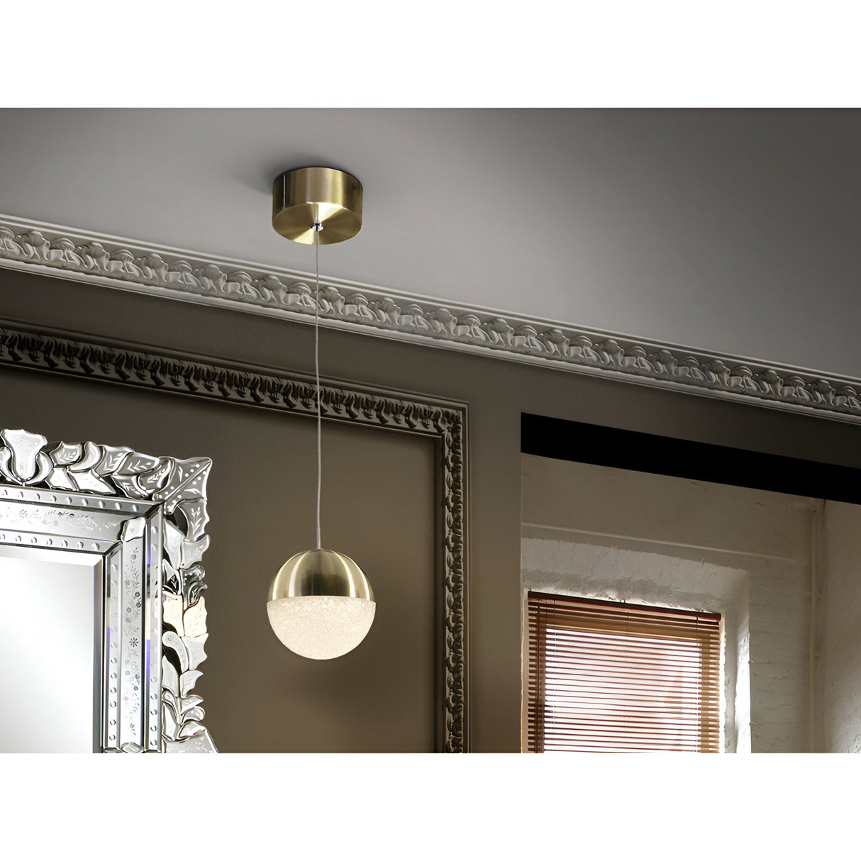 Sphere LED Pendant Light 4.8W 3000K - Brass