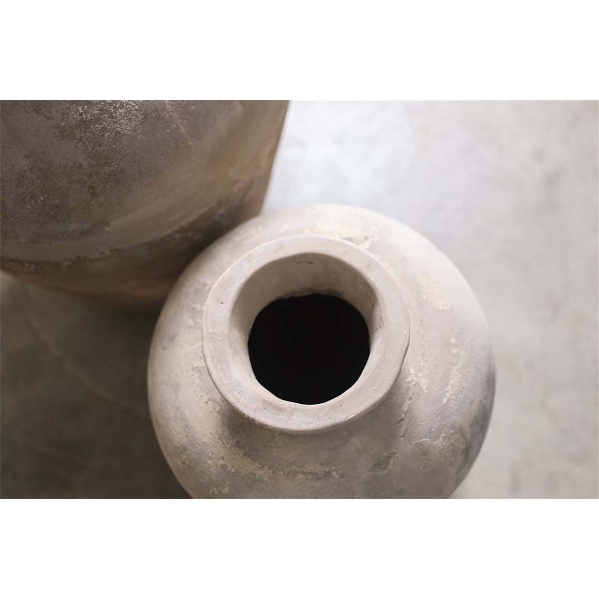 Brolvorne Large Clay Urn Planter - Antique Grey