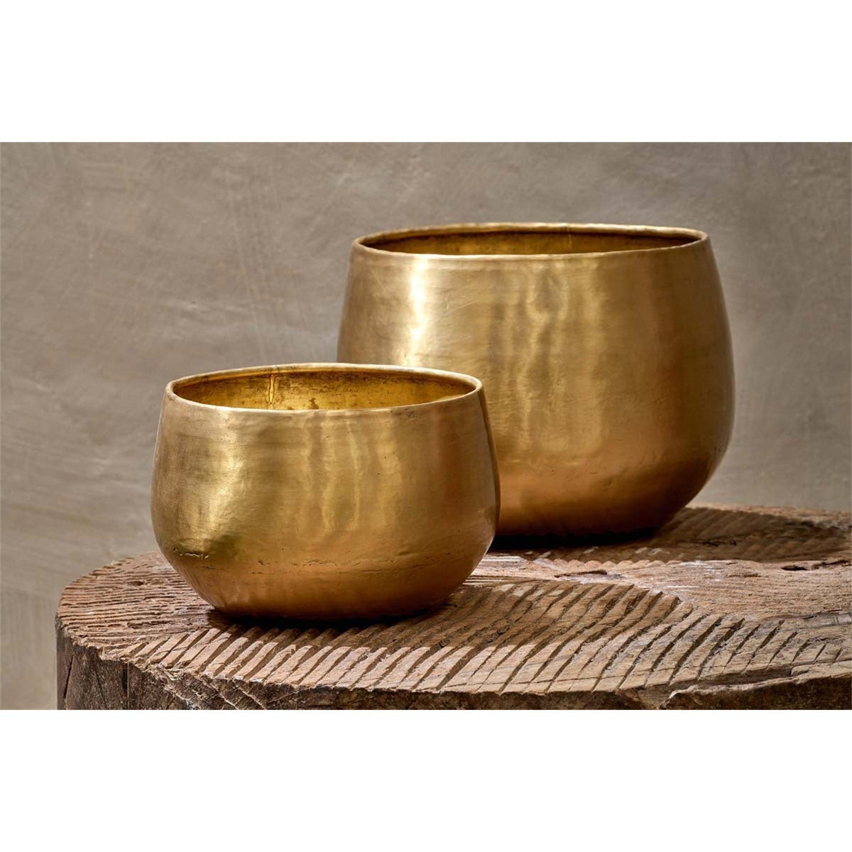 Atsu Medium Brass Planter - Antique Brass