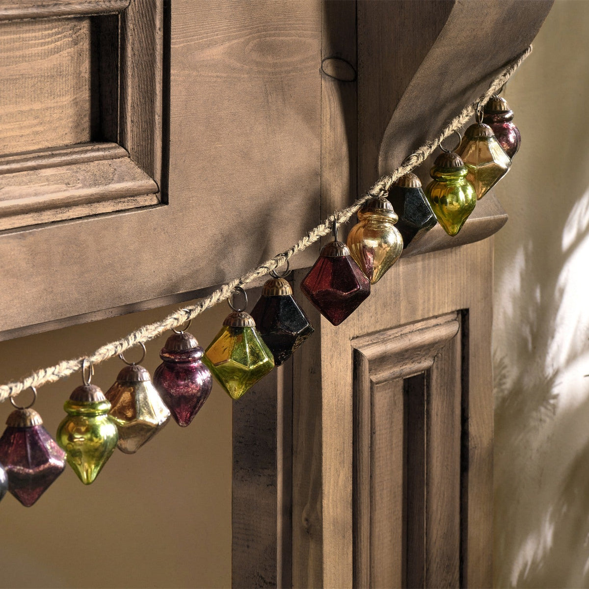 Ekiti 130cm Bauble Garland - Mixed Colours