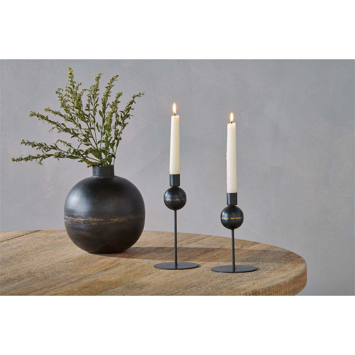 Endo Recycled Iron Vase - Black