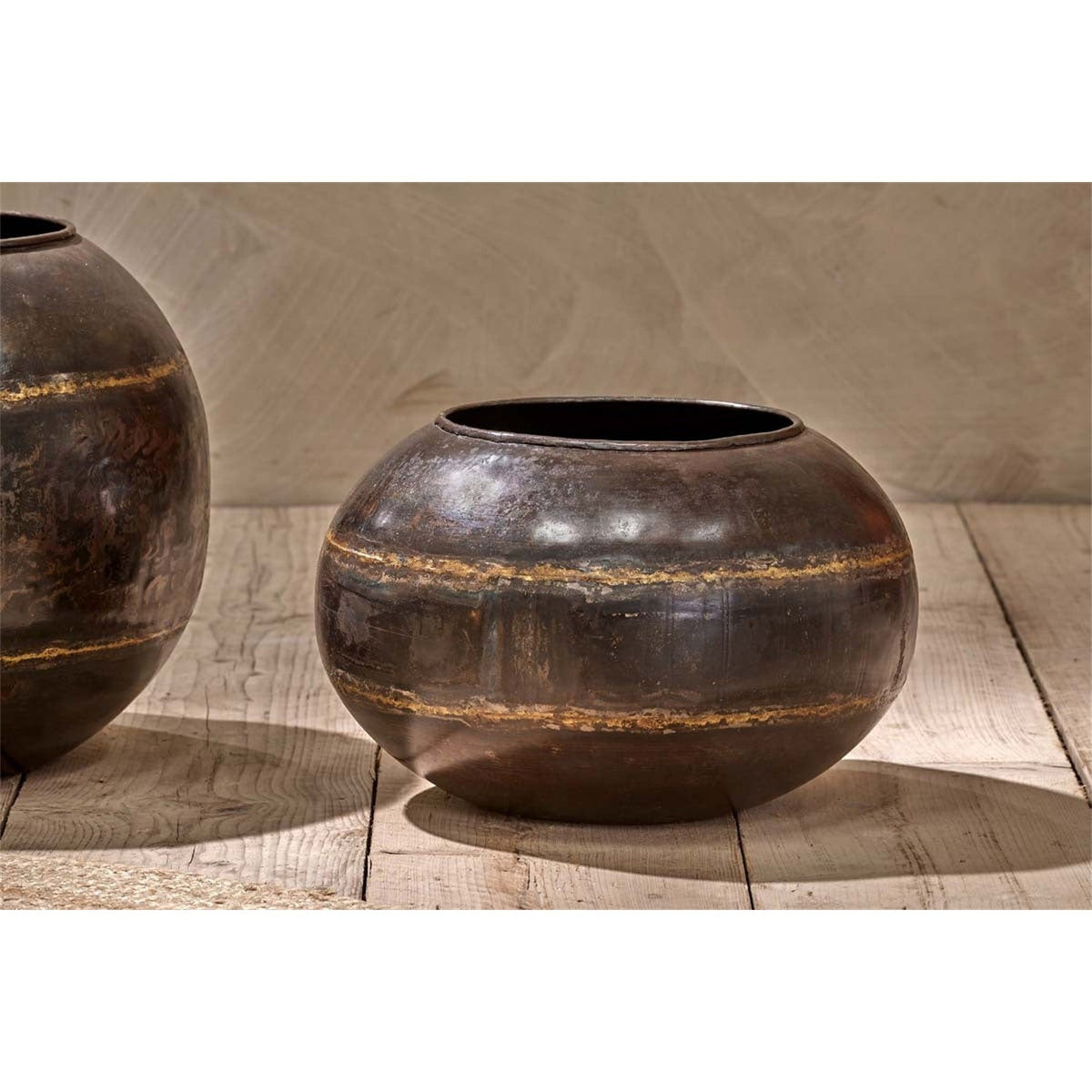 Endo Large Reclaimed Iron Globe Planter - Aged Black