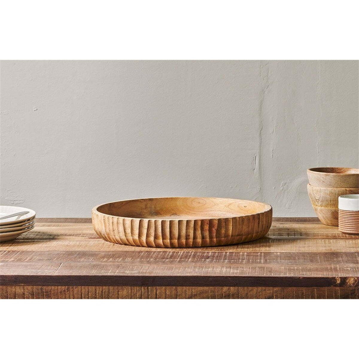 Gavivi Mango Wood Shallow Serving Bowl - Natural