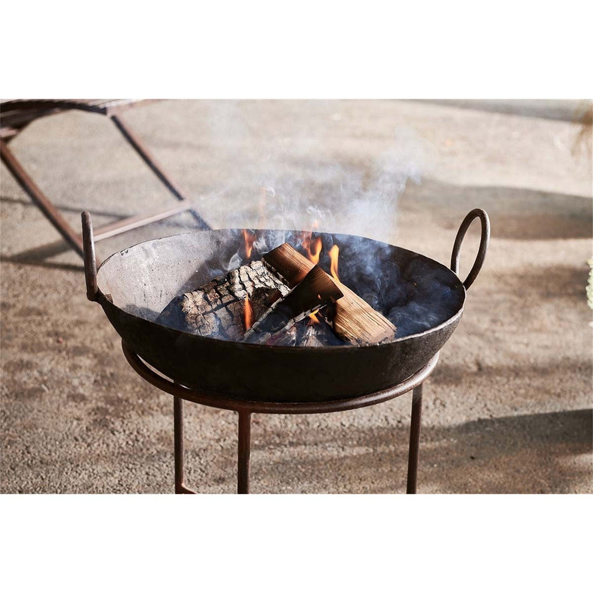 Small Reclaimed Iron Kadai Fire Pit with Grill - Grey