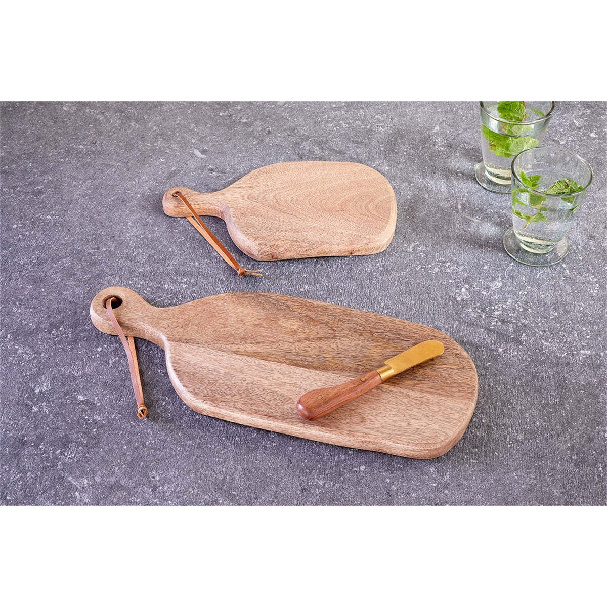 Jabari Medium Mango Wood Chopping Board - Natural