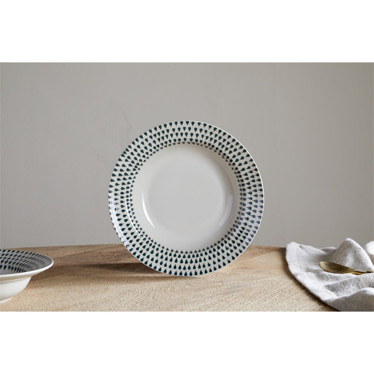 Juniper Drop Pasta Bowl - Cream & Juniper