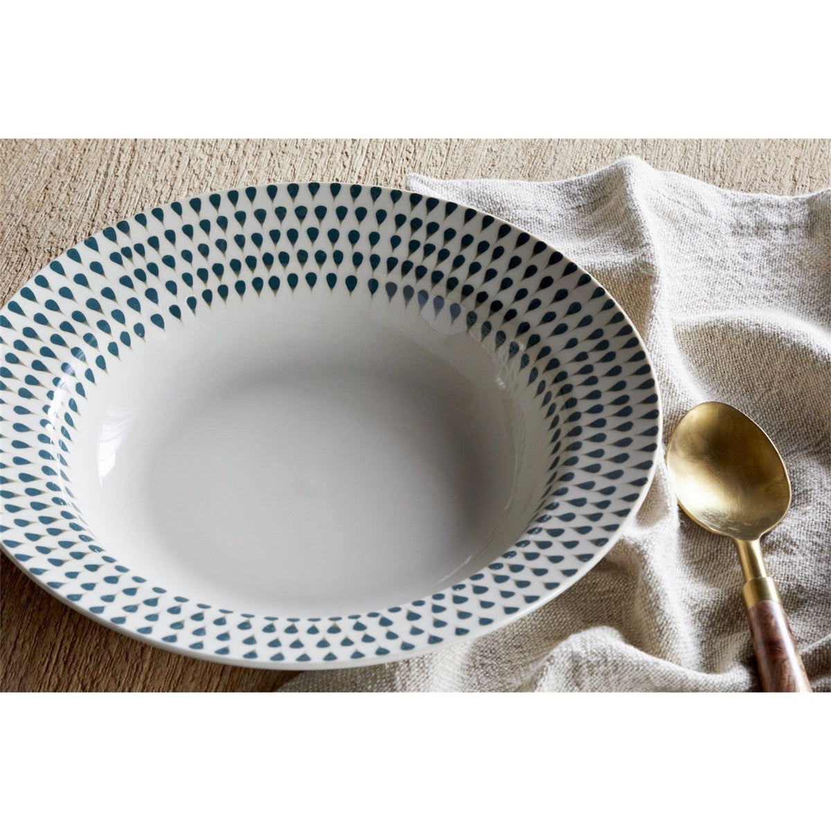 Juniper Drop Pasta Bowl - Cream & Juniper