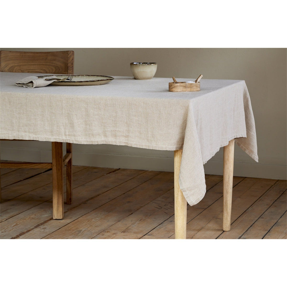 Junto Small Linen Tablecloth - Natural