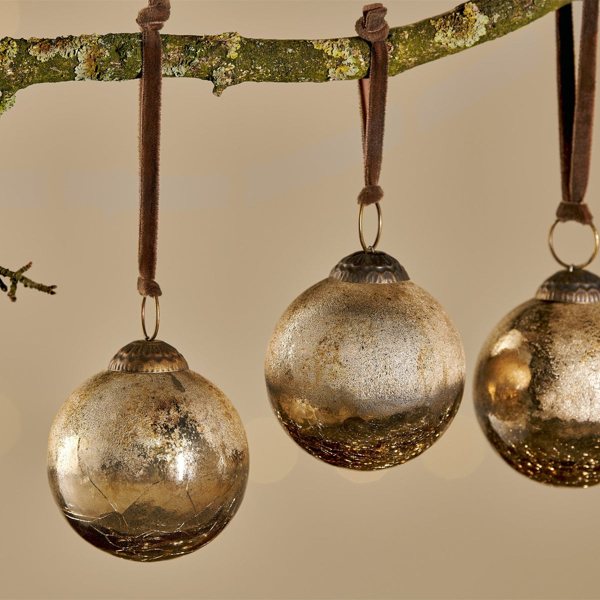 Konara Glass Baubles - Gold Crackle - Set of 4