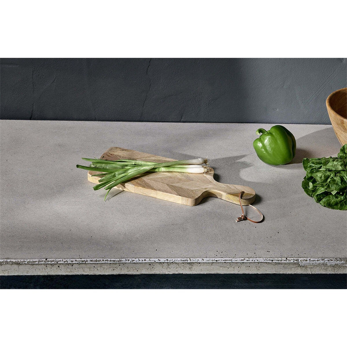 Nalbari Small Mango Wood Chopping Board - Natural