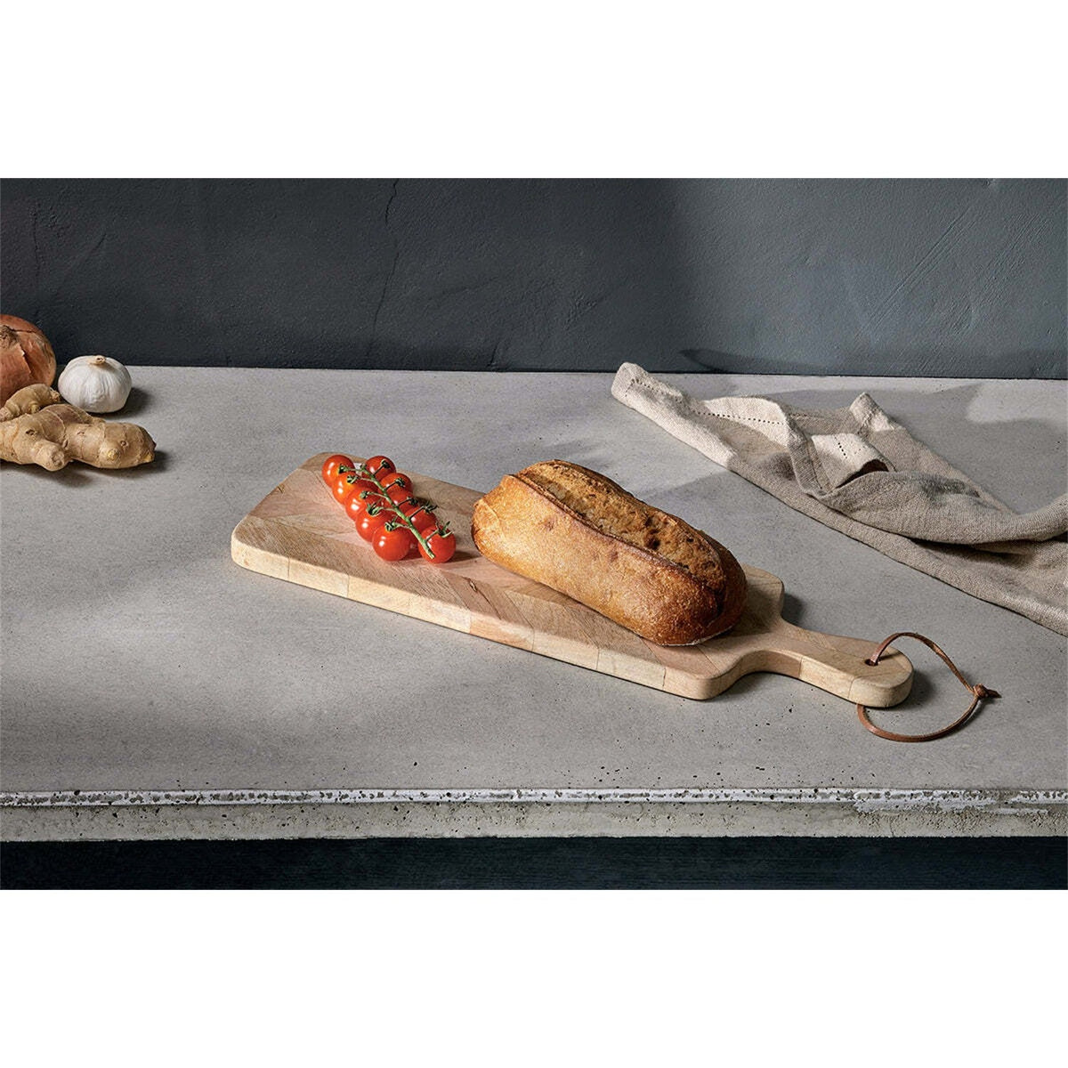 Nalbari Medium Mango Wood Chopping Board - Natural