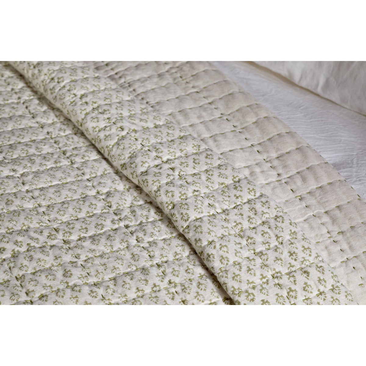 Peplu 220 x 140cm Quilted Bedspread - Sage Green