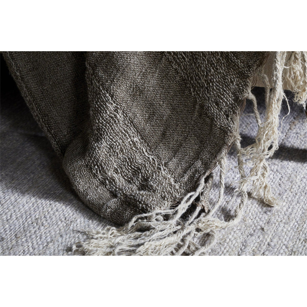 Munir 140 x 200cm Linen Throw - Charcoal