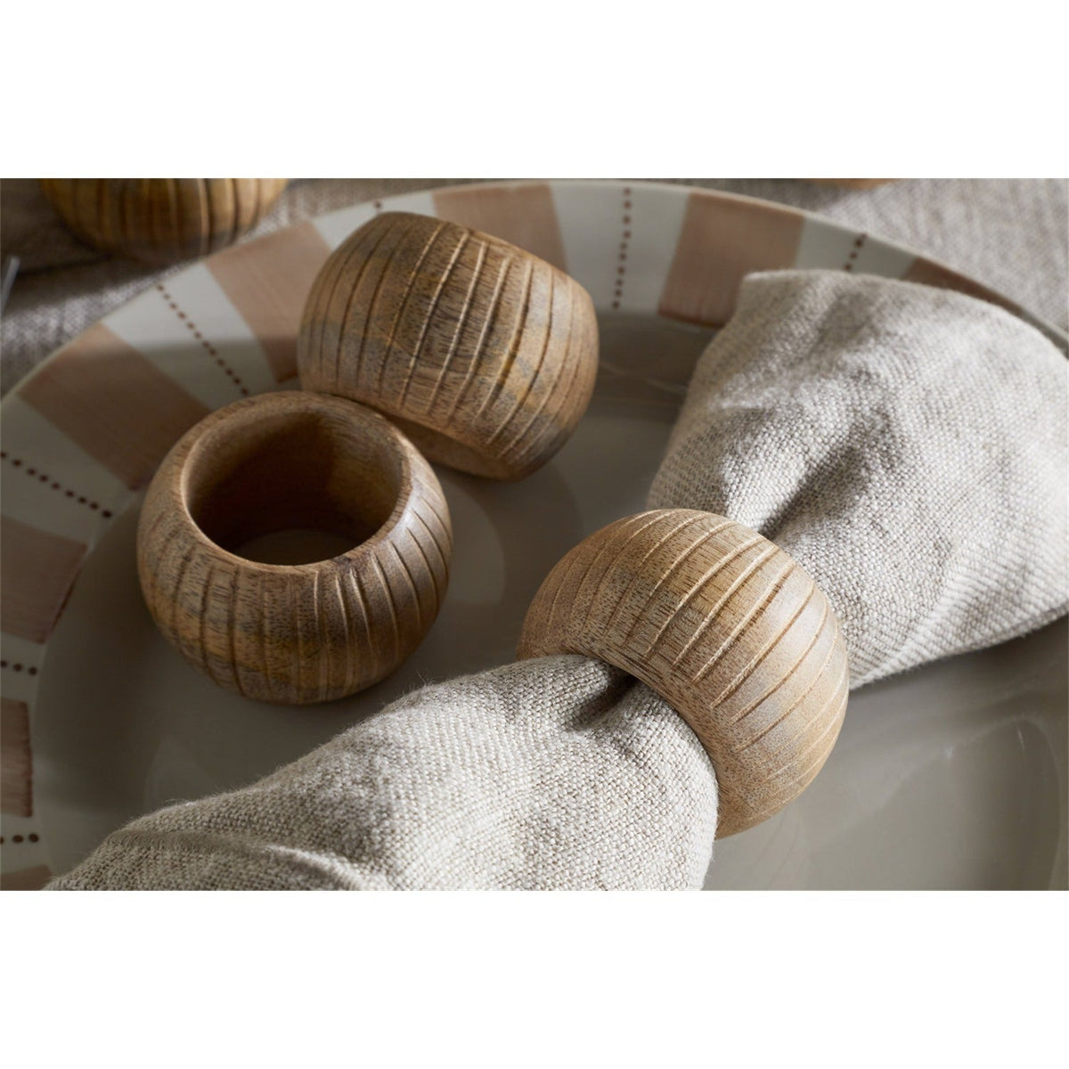 Vivan Mango Wood Napkin Rings - Natural - Set of 4