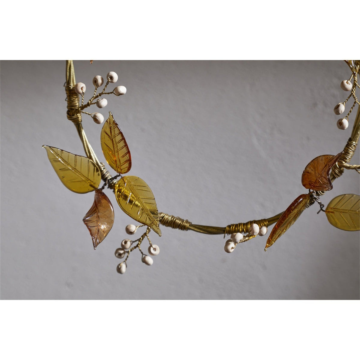 Parili Small Glass Leaf Christmas Wreath - Ochre