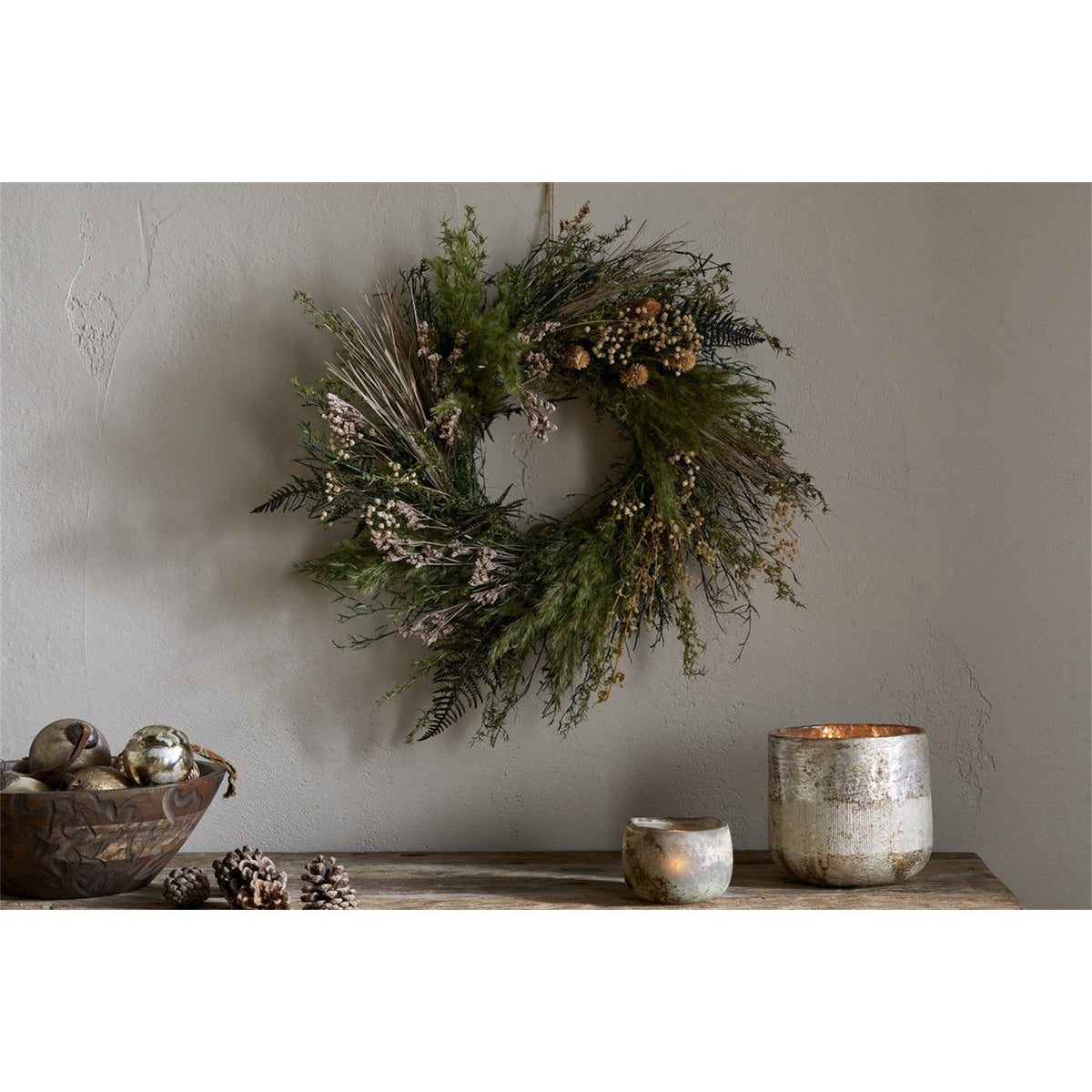 Taraji Preserved Christmas Wreath - Natural & Moss