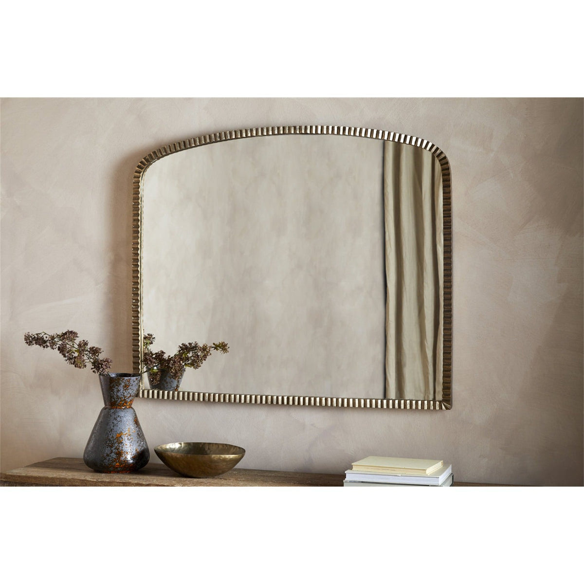 Juhli Arched Wall Mirror - Aged Antique Brass