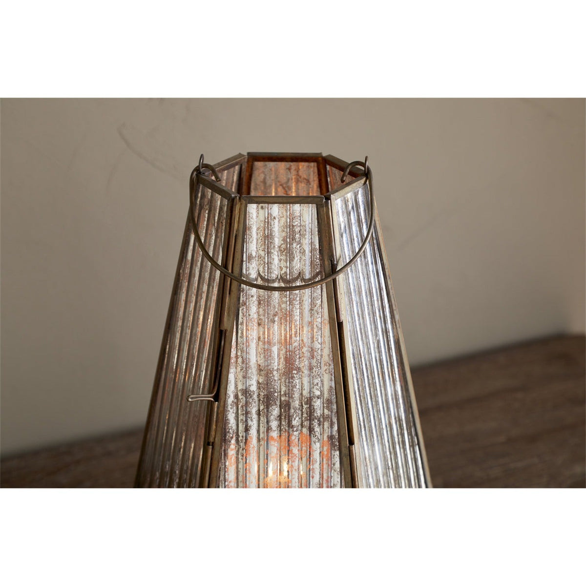 Igbo Ribbed Mercury Glass Lantern - Brass
