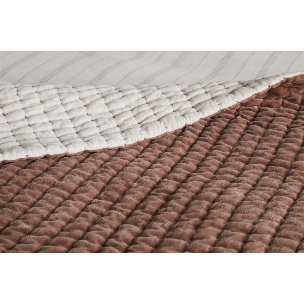 Nidra 220 x 140cm Velvet Quilted Bedspread - Rust