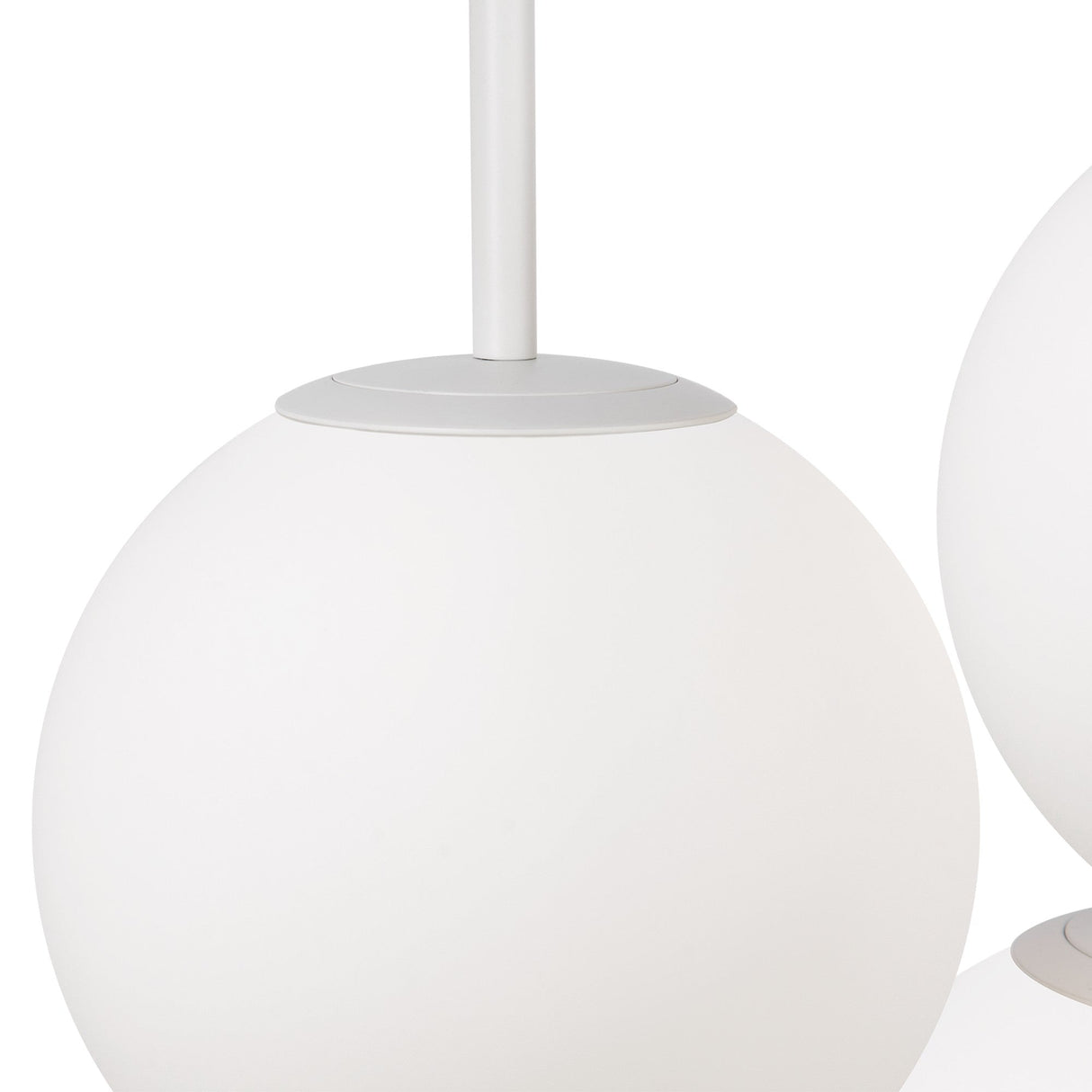 Close-up of the Basic form 3 Light Cluster Pendant in white, emphasizing its minimalist elegance.