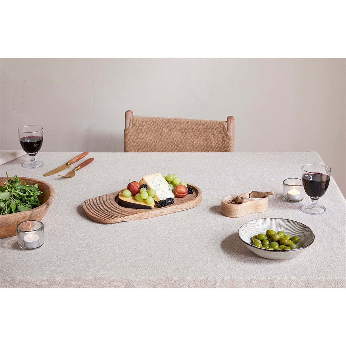 Tivisha Medium Mango Wood Chopping Board - Natural