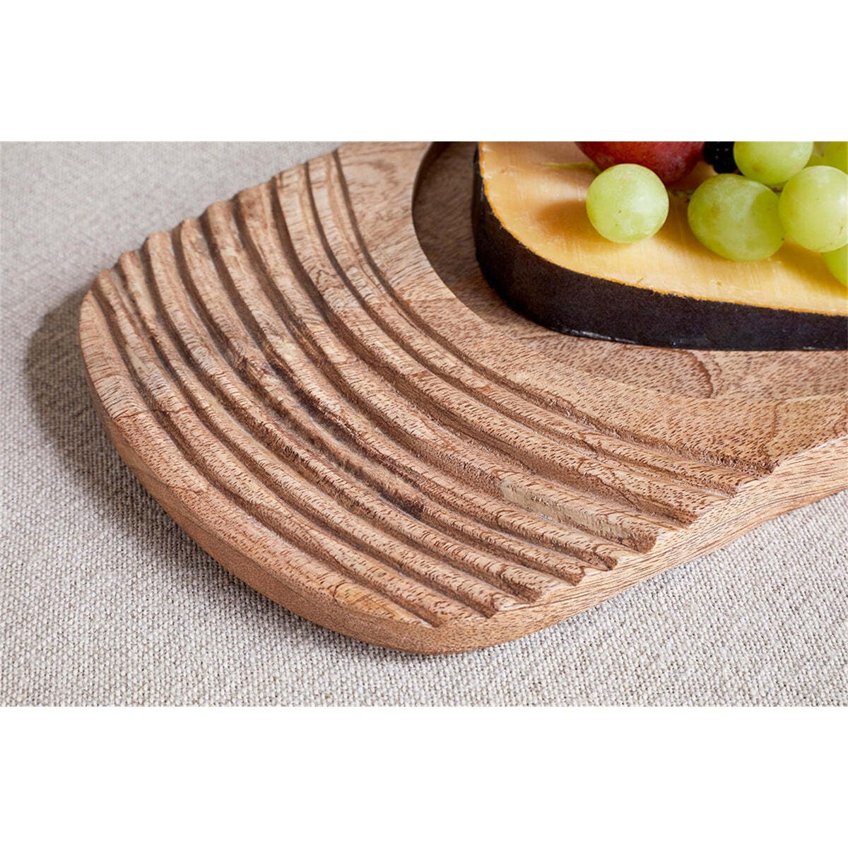 Tivisha Large Mango Wood Chopping Board - Natural