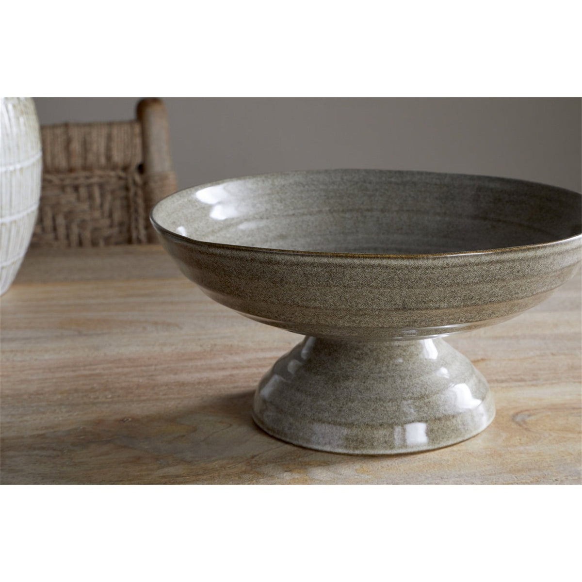 Valinha Earthenware Footed Fruit Bowl - Grey