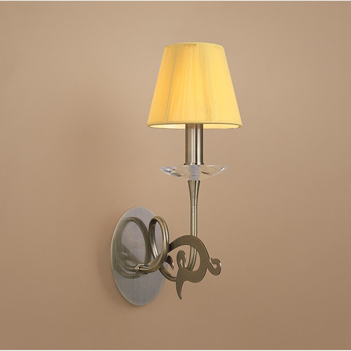 Acanto 1 Light Wall Lamp With Switch - Brass With Amber Cream Shade