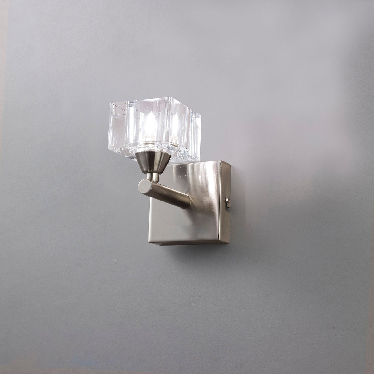 Cuadrax 1 Light Frosted Glass Wall Light - Satin Nickel