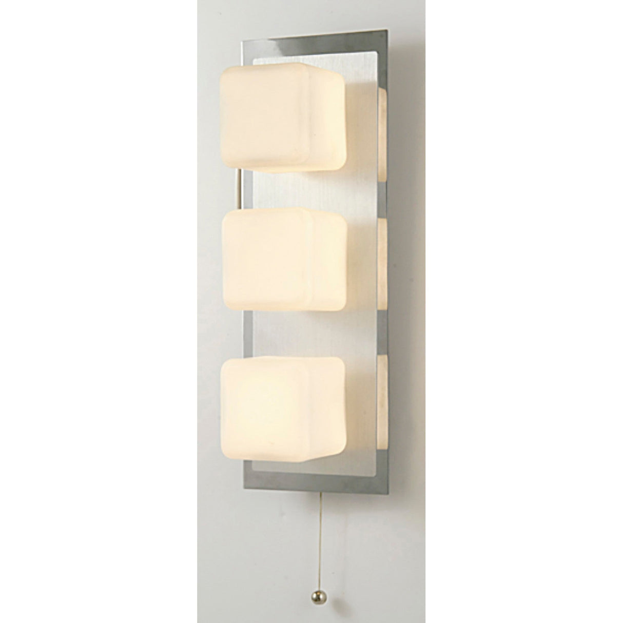 Cube 3 Light Bathroom Wall Lamp With Pull-Cord - Chrome