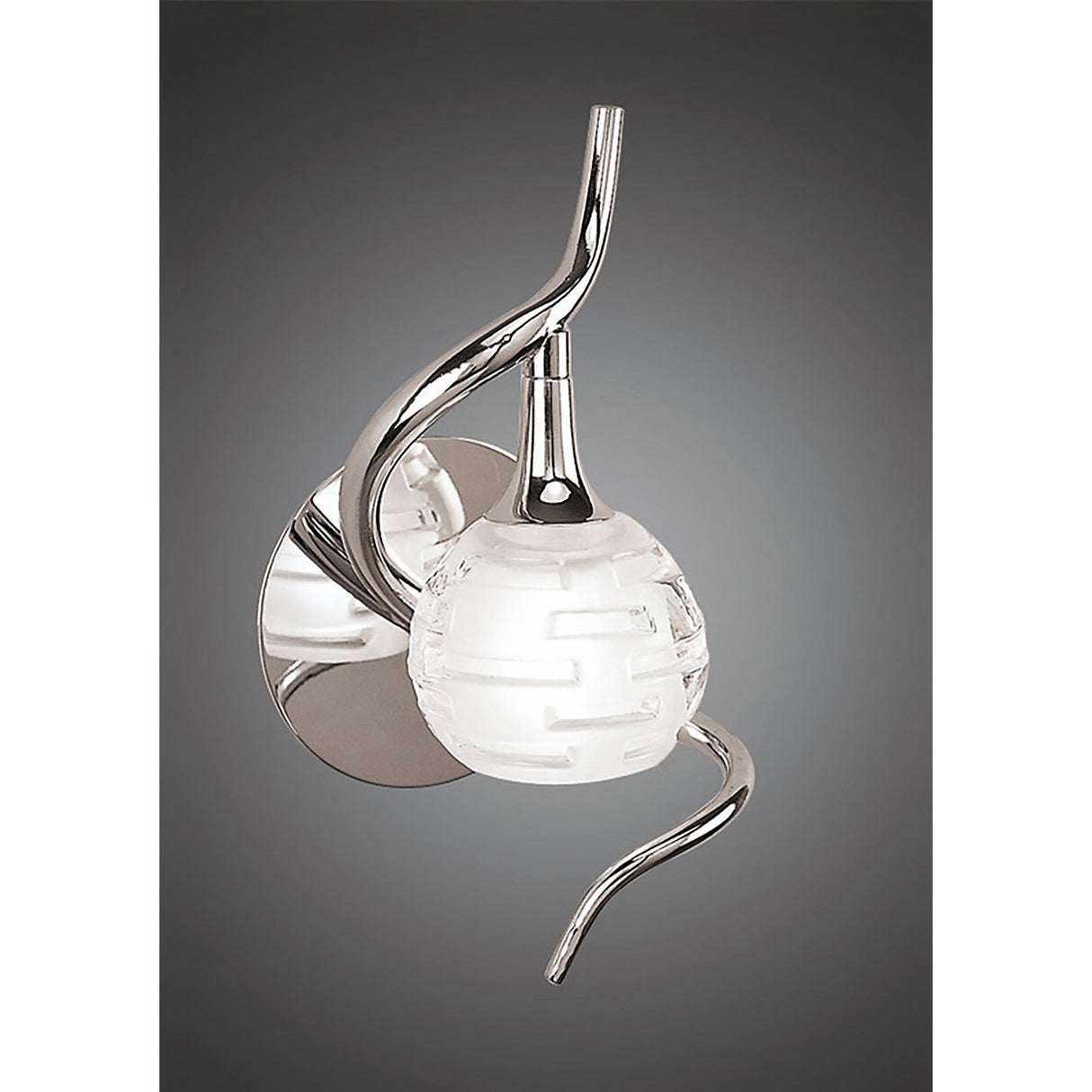 Dali 1 Light Wall Light With Switch - Polished Chrome