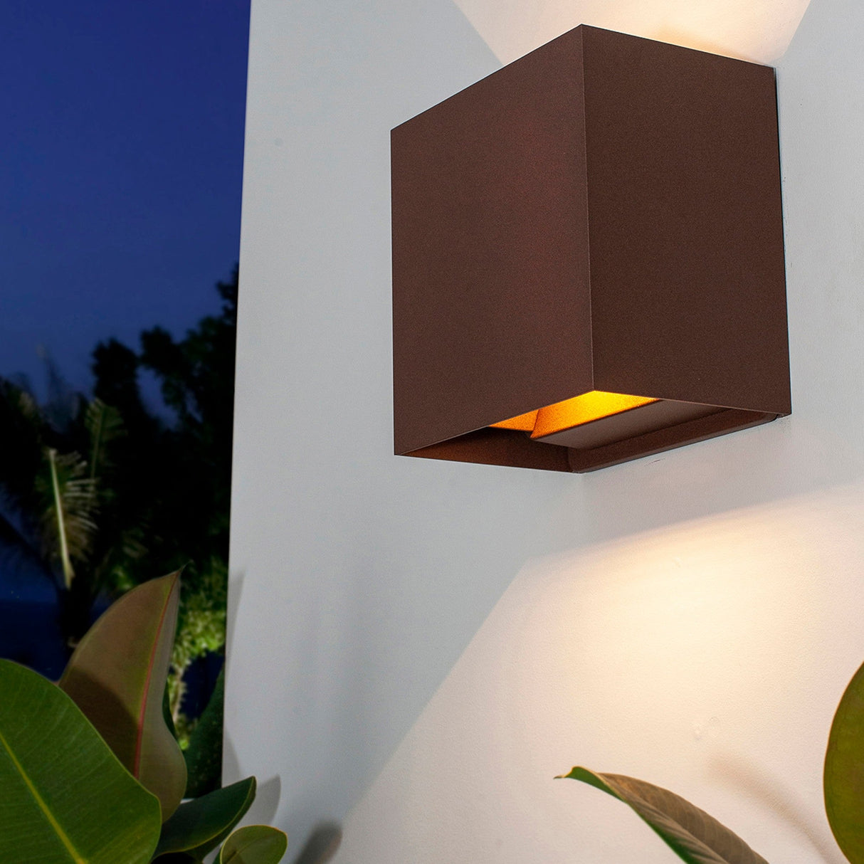 Davos Outdoor LED Wall Light 10W 3000K - Rust Brown